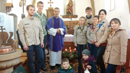 Skauti, betlehemské svetlo a radosť štyroch zapálených sviec, Prosiek, 21.12.2014.